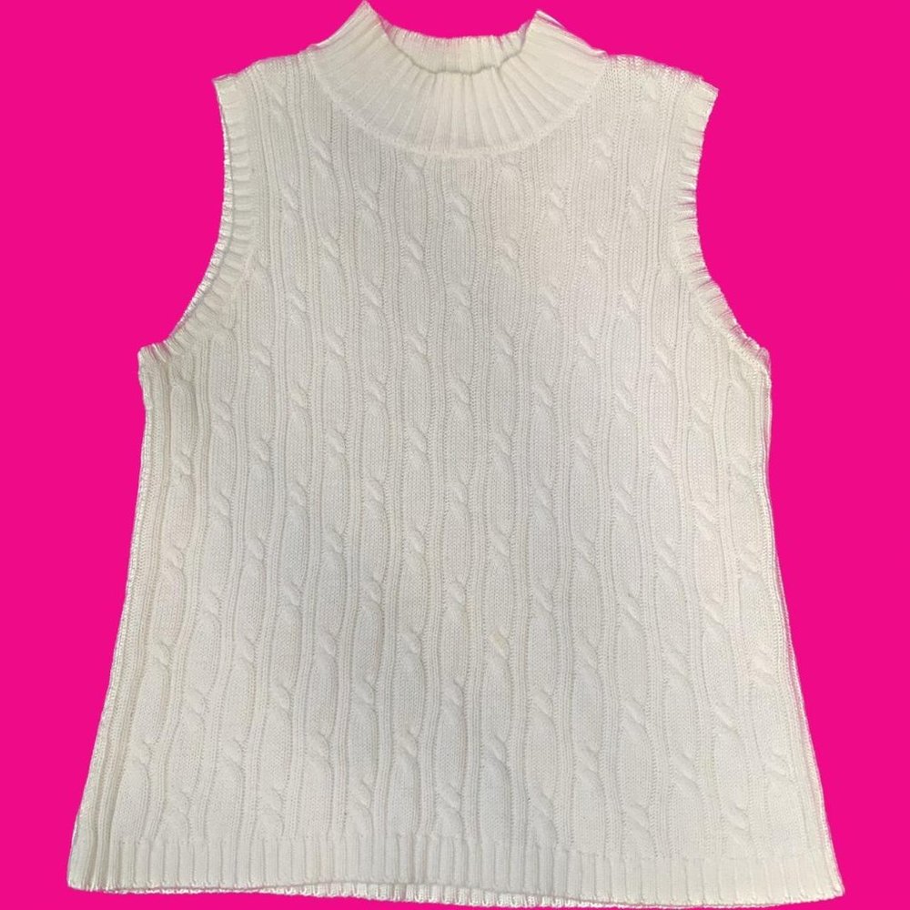 white knit tank / muscle shirt, size large